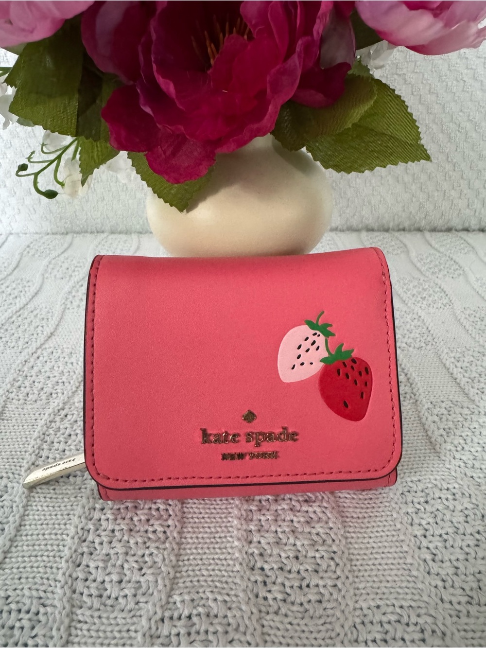 Kate Spade EUC Ltd Ed strawberry trifold leather wallet